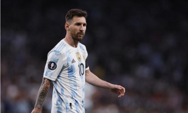 谭松韵不讲理，35岁长了张18的脸，这状态绝了